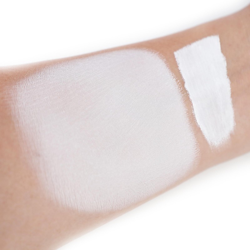IS'MINE White Liquid Foundation Makeup, Matte Flawless Finish Foundation, Vegan