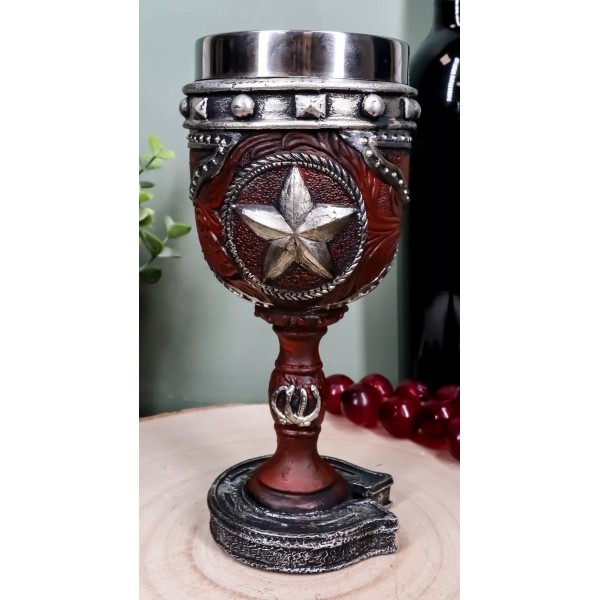 Western Stars And Horseshoes Floral Scroll In Faux Tooled Leather