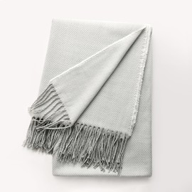 Cadence & Co. Huxley Herringbone Throw Blanket 130x180cm Warmth and Comfort Wool Like Feel Acrylic Yarn Fabric Soft & Cosy Snuggle Throw Lightweight Machine Washable Fade Resistant - Soft Grey