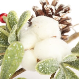 com-four® Hanging Decoration Christmas - Door Decoration for Christmas - Christmas Decoration for Hanging - Wall Decoration Christmas (32 cm - Red Berries/White Flower)