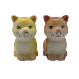 Magnetic Kissing Cats Collectible Ceramic Salt and Pepper Shakers Set by E.H.G