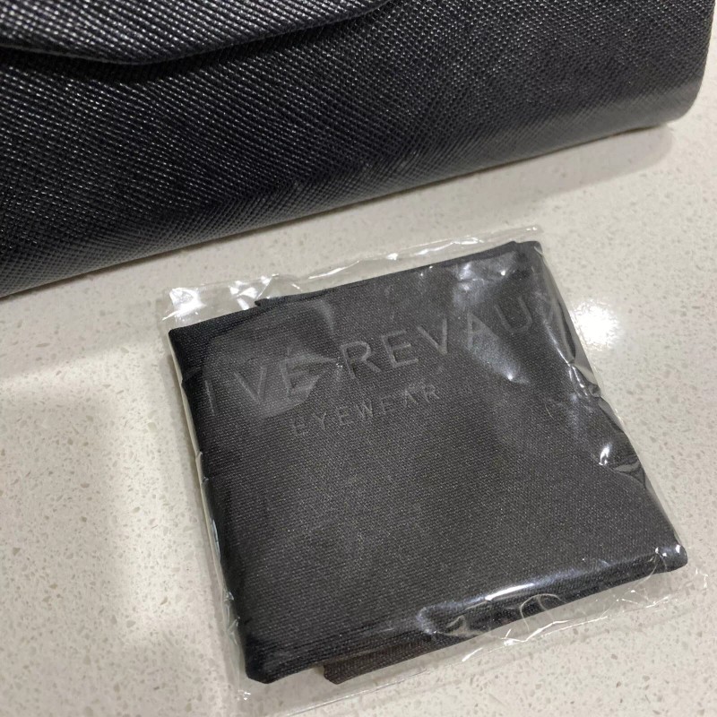 PRIVÉ REVAUX Prive Revaux Sunglasses Eyeglasses Foldable Case NEW Black