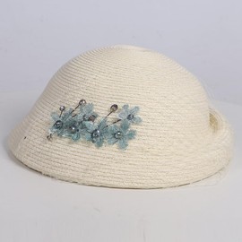 Women's Elegant Beige White Straw Beret Hat with Veil - Fascinator for Wedding,Cocktail Party & Church,Summer Headpiece for Brides/Mothers