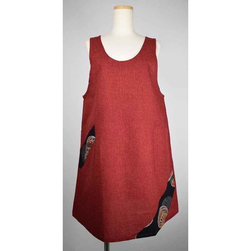 Berry U-Neck Apron with Japanese Patterns, Fashionable, Simple, Spotty Dyed,