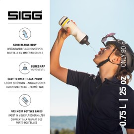 SIGG - Fahrrad Trinkflasche - Pulsar - Quetschbar - Spülmaschinenfest - Federleicht - Auslaufsicher - BPA-frei - 0,75L, White