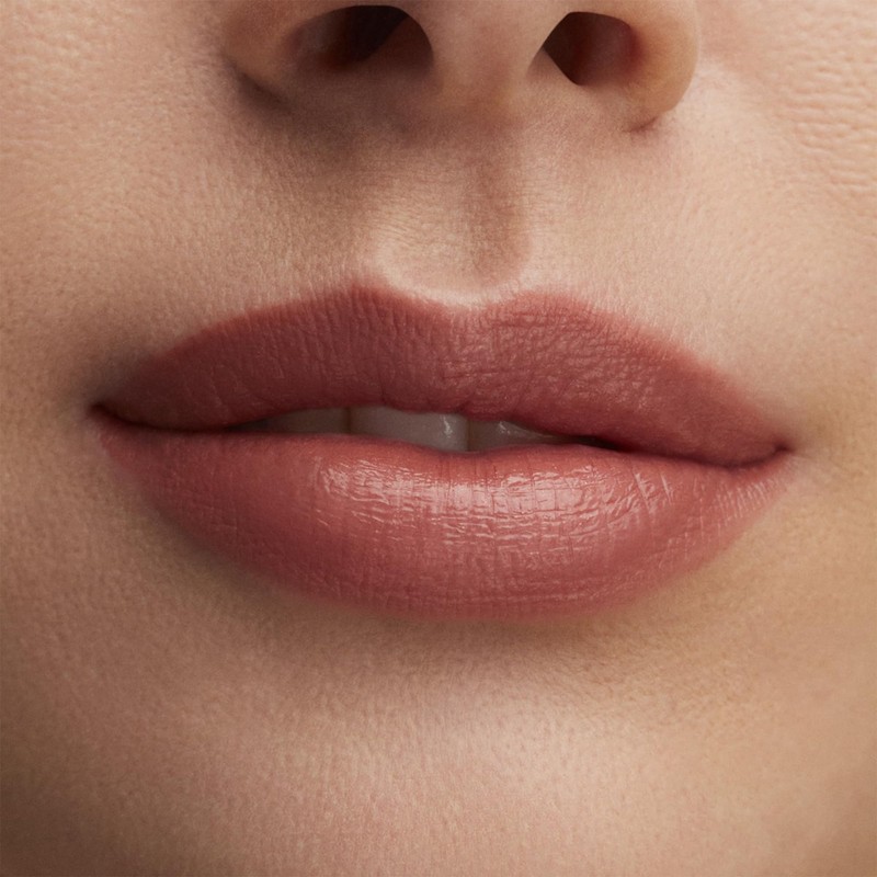 Mac Lustre Lipstick Hug Me