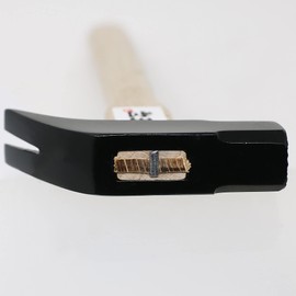 KAKURI Japanese Claw Hammer Milled Face Wood Handle 17 oz, Professional Carpenter Hammer for Woodworking, Heavy Duty Japanese Carbon Steel, Square Head, Made in JAPAN