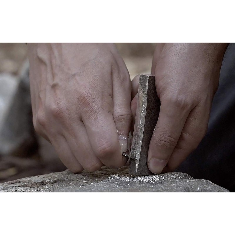 SE Waterproof Magnesium Firestarter Kit - Compact 2-in-1 Fire Starter