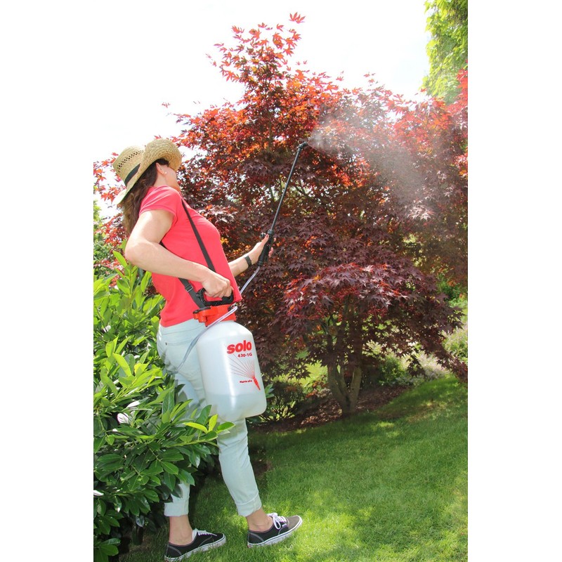 Solo 430-1G 1-Gallon Handheld Farm and Garden Sprayer, with Shut-off