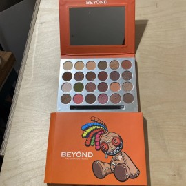 Eyeshadow Beyond 240 Shimmer & Matte Eyeshadow Palette 24 Colors (MX)