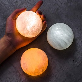 MIYA LIFE Selenite Lamp Hand Carved Stone Lamp Rechargeable Taplights Selenite Crystal Light with Dimmer (White/Warm/Yellow) for Bedroom Healing Natural Crystal Light (1 Piece, Round Taplight)