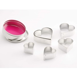 thermohauser Cookie Cutter Set (Stainless Steel) Heart, Wavy Edge, 6 Pieces, Diameter 4.5 - 16.0 cm, Packed in Tin Storage Tin