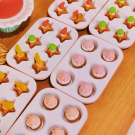 1:6 Scale Miniature Muffin Pan | Dollhouse Kitchen Bakeware Tray/Doughnut Mold | Metal Dollhouse Miniatures (Fruit Biscuit molds)