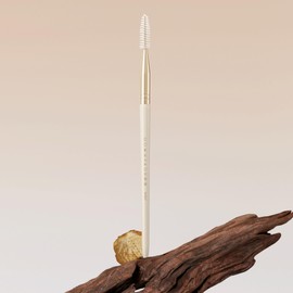 Bisque Series Spoolie Brush for Brow Grooming Lash Clump Removal Painted Birch Handle with Soft Nylon Bristles MJ914