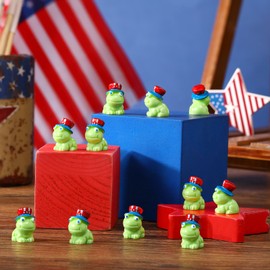 VioraWhite 50 Pcs Mini Resin Frogs Patriotic Independence Day Frog Figurines 4th of July Tiny Frog Figurines Bulk Memorial Day Decor for Micro Garden Landscape