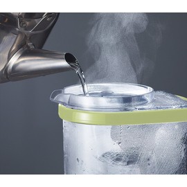 Iwasaki Fellows Refrigerator Pitcher with Handles for Horizontal or Vertical Storage, 2.3 Quarts (2.2 L), Next K-1297NB