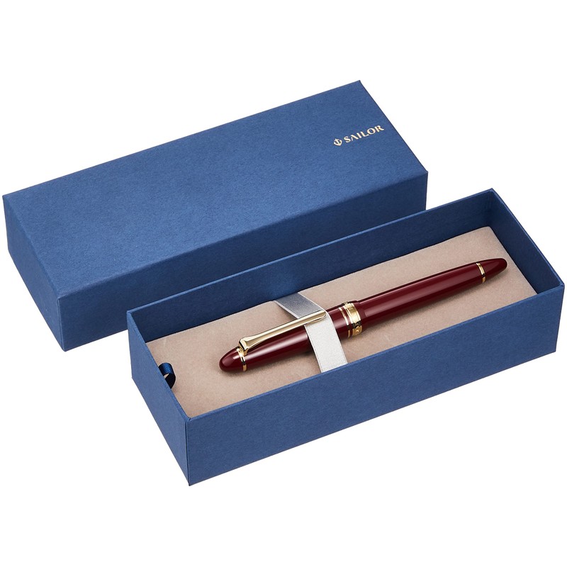 Sailor Fountain Pen, Profit Casual Fountain Pen, Gold Trim, Red,