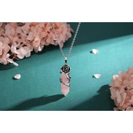 AWARDSEN Gemstone Necklace, Flower Crystal Necklace, Wrapped Point Pendant Necklaces, Reiki Healing Crystals Stone Necklaces, Gemstone Quartz Jewellery for Women, Gemstone Stainless Steel, No Gemstone