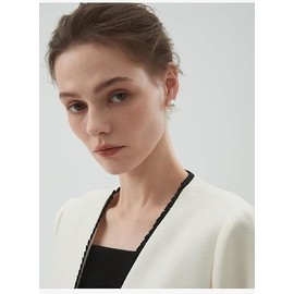 Aleasha Pearl Clip Earrings Women Stainless Steel 18kt Gold Plated Earrings Gold Bridal Elegant Jewelry Gift