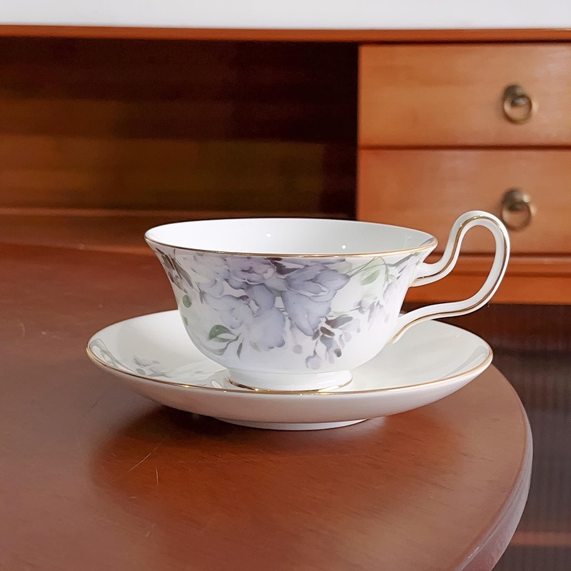 fanquare 8 oz Vintage Blue Lilac Porcelain Tea Cup and