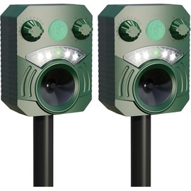 Solar Powered Animal Repeller Ultrasonic Dog Deterrent Waterproof Cat Repellent Outdoor Squirrel Deer Racoon Fox Control Device with RIP Sensor Flashing Light and 5 Modes (2, Green)