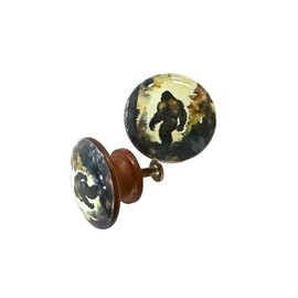 Twisted R Design Cabinet Knobs, Knobs for Kitchen Cabinets and Drawers, Matching Cabinet Knobs 1.5" Round Dresser Knobs (Set of 6 Wood Cabinet Knobs) (Bigfoot)