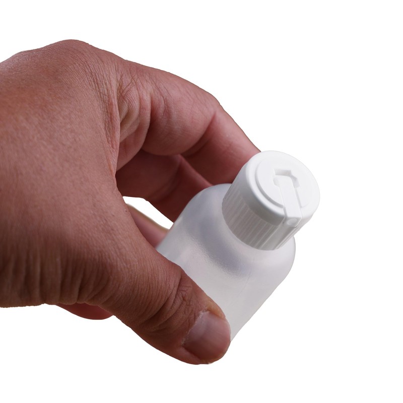 Coghlan's Thermal Blanket – Heavy-Duty Aluminum Foil with Polyethylene Backing,