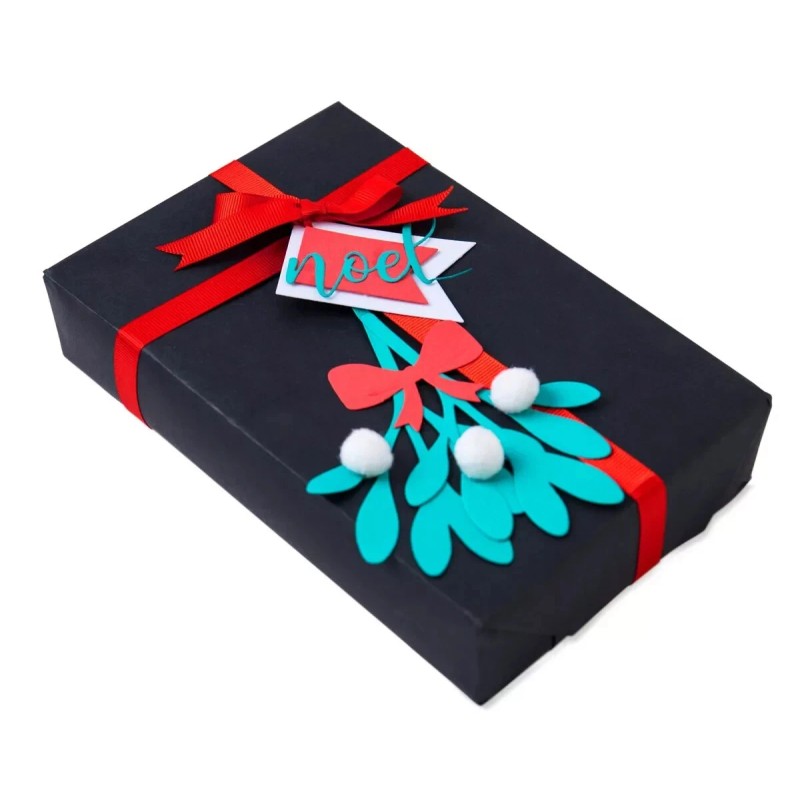 Sizzix Thinlits MISTLETOE LEAVES by Olivia Rose Christmas Cutting Dies