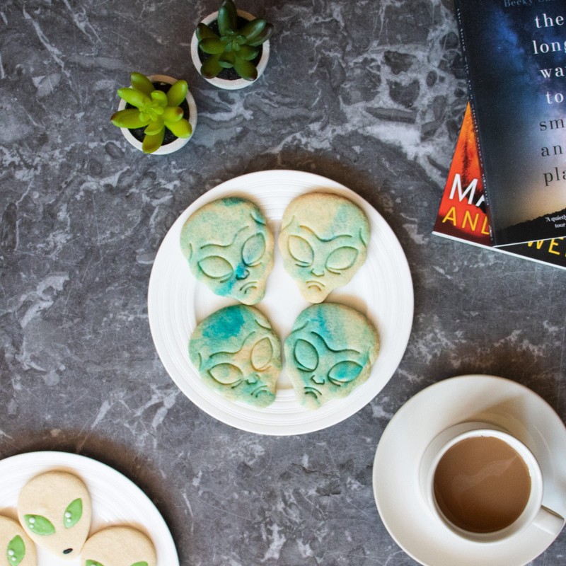 Set of 2 Alien Cookie Cutters (Grey Alien & Reptile