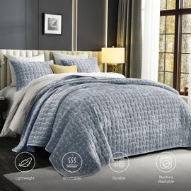 Grassix Luxury Velvet Quilt Set King Size, 3 Pieces Lightweight Velvet Comforter with Pillow Shams, Geometric Quilted Bedspread Coverlet Bedding Set for All Seasons, Blue Linen, 108"x96"