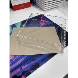 Dual-Size Scalloped Acrylic Serving Set (10"&8") w/Magnetic Panels - Clear-View Tray for Dining Tables, Non-Slip Pads Secure Plates & Glasses, Housewarming/Restaurant Gift