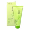 First Water Green Tea Moist Cleansing Foam 180g O (WAA81C0) / 첫물녹차 모이스트 클렌징 폼 180g O (WAA81C0)