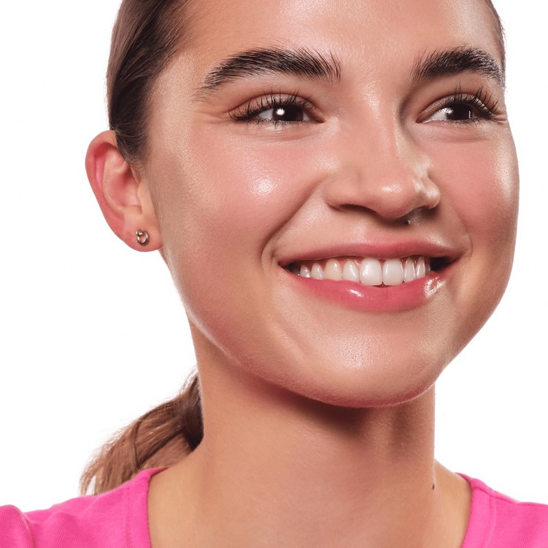 essence Fondotinta BRIGHTEN UP! cushion vegano (12g)