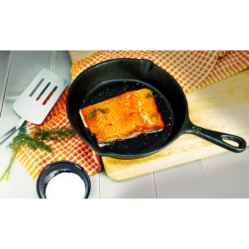 Backcountry Cast Iron Skillet(8 Inch Small Frying Pan + Cloth