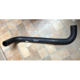 GM Upper Radiator Hose Chevy / GMC Trk / Bus C6500 C7500 B70 Bus Part # 15741288