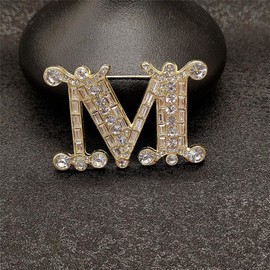 sunjiaqi Rhinestone Letter M Brooch Crystal Alphabet Lapel Pin Crystal Metal Badge Safety Pin for Women Girl Jewellery Gift