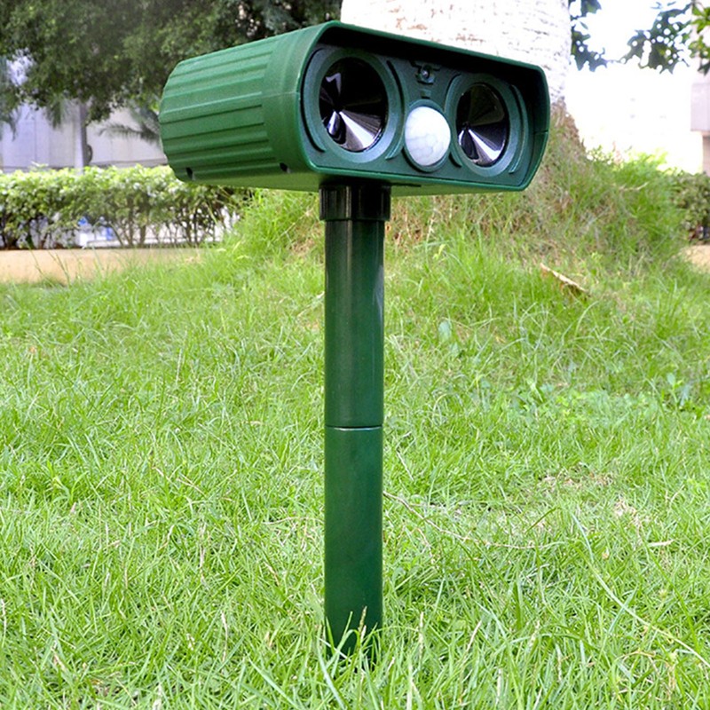 Ultrasonic Solar Animal Repeller Professional High Sensitivity Infrared Long Range