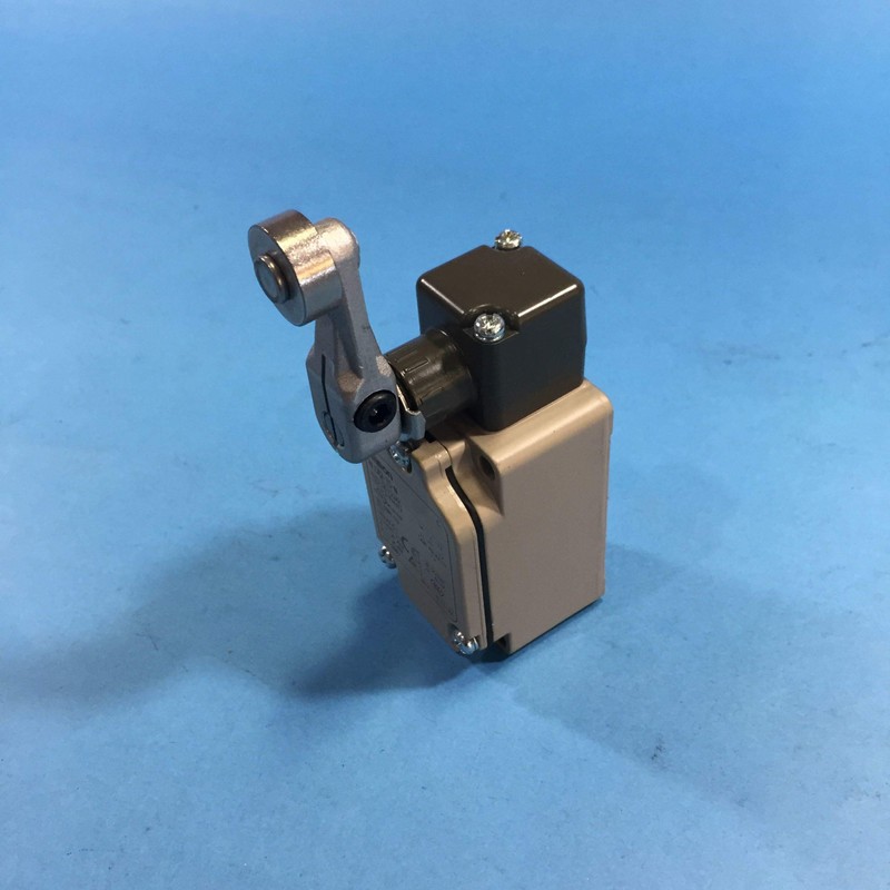 Omron WLCA2-TS-N Roller Lever Limit Switch