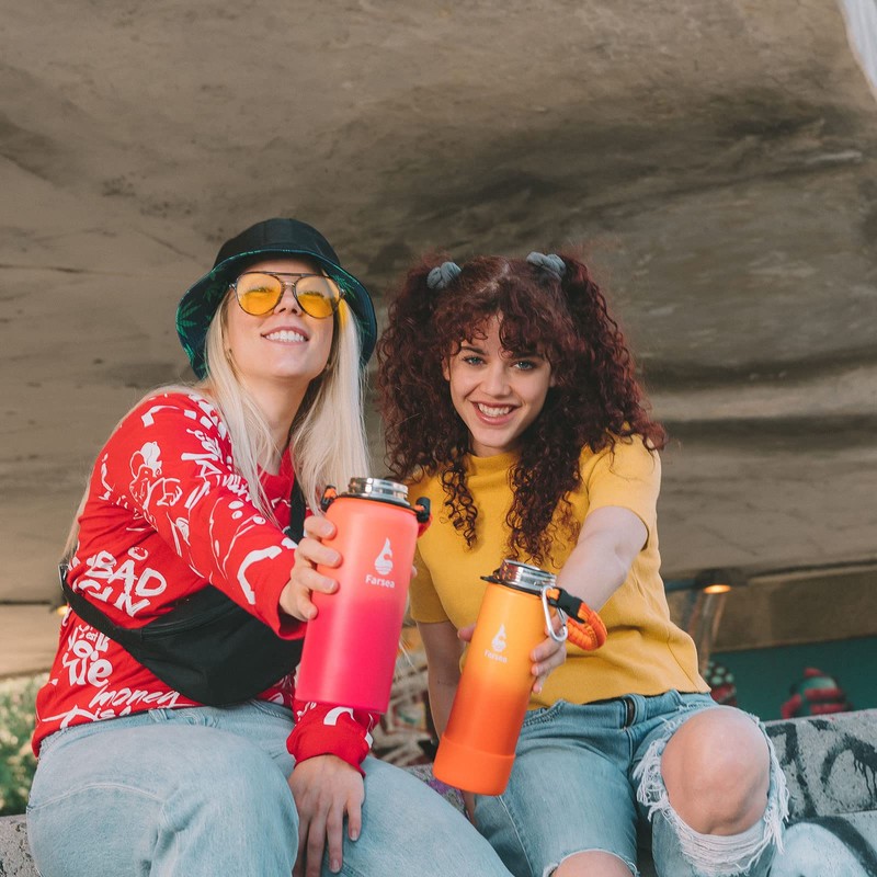 Farsea Insulated Water Bottle (18 oz, Orange/Red)