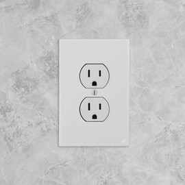Questech Outlet Covers, Single Duplex Wall Plates 1-Gang Switch Plates Standard Size Electrical Outlet Receptacle Covers, Modern Subway, Bright White Polished, 3 Pack