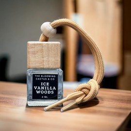 Car Diffuser | Cute car accessory | Scented Car | Small room diffuser (Iced Vanilla Woods, 8 ml)