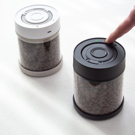 Cherry Star Lock-in Automatic Vacuum Coffee Bean Storage Airtight Container Canister Storage Bin, White White_750ml750ml / 체리스타 락인 자동 진공 커피 원두 보관 밀폐 용기 캐니스터 보관통, 화이트화이트_750ml750ml