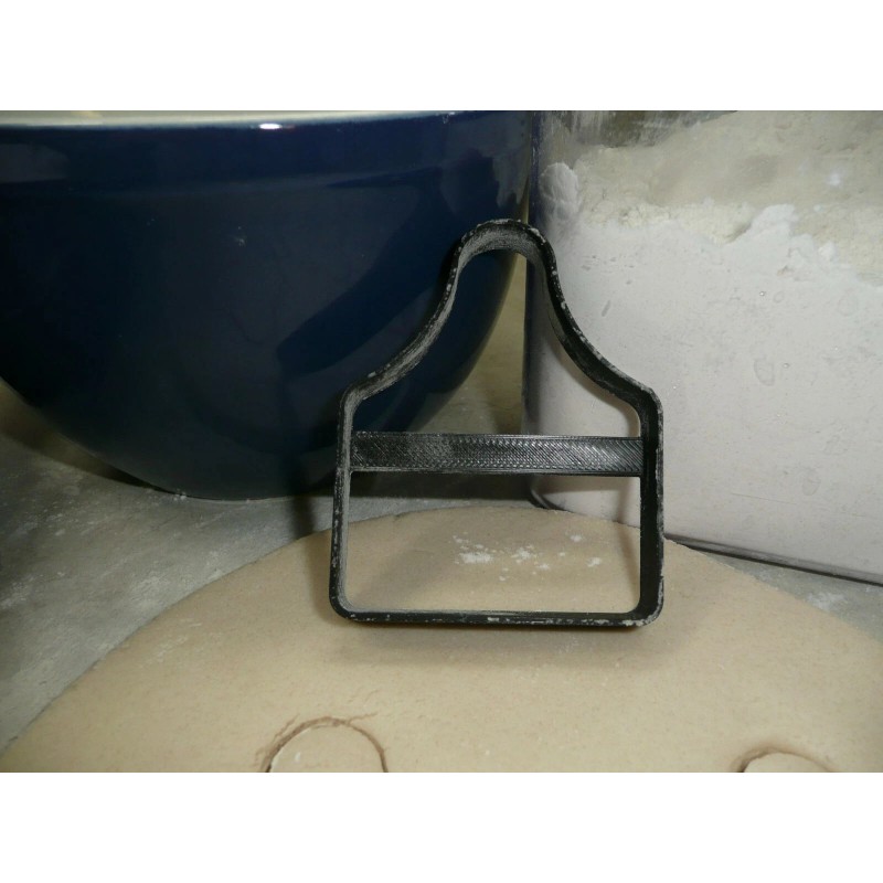 AJT EAR TAG FARM ANIMAL LIVESTOCK COOKIE CUTTER USA PR4402