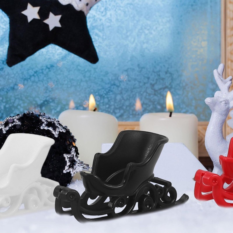 Cabilock 12Pcs Mini Christmas Sleigh Plastic Santa Sleigh Reindeer Car