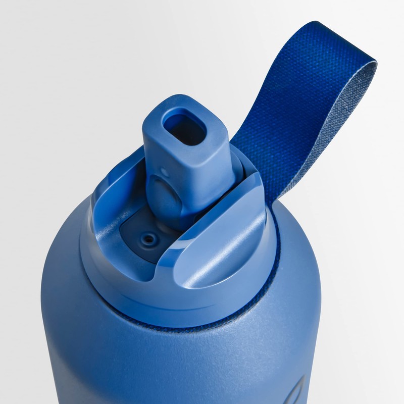 Chilly's Series 2 Flip Bottle with Sports Cap, Telescopic Straw