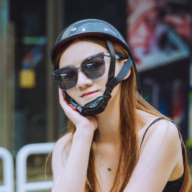 Retro Motorcycle Half Helmet with Adjustable Nylon Chin Strap Scoop