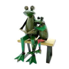 Metal Decorative Frog Figurine on Wooden Bench 21 x 31 cm Green Brown Black Garden Figure Decorative Frog Sculpture Animal Figure