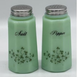 Salt & Pepper Shaker Set - Paneled Pattern - Decorated - American Made - Mosser Glass USA (Jade w/Shamrocks)