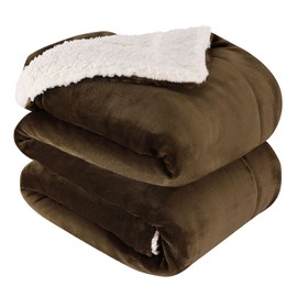 NANPIPER King Size Blanket Warm Sherpa Blanket, Soft Fleece Throw Blanket for Bed, Reversible Thick Fuzzy Blanket for Winter (Military Olive Green,90x108 inches)