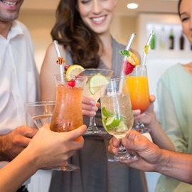 4 Pcs Glass Straws Shatter Resistant with 1 Cleaning Brushes, Colorful Cute Reusable Straw Dishwasher Safe for Ocean Themed Party Decorations, Juice, Summer Beach, Birthday Party(Sea Animal)